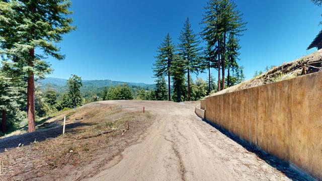 2320 Newell Drive, Aptos CA: https://media.crmls.org/mediaz/d1378610-2282-47fc-9d20-c285155b8245.jpg