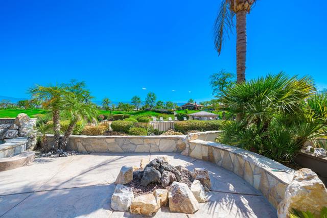 400 Tomahawk Drive, Palm Desert CA: https://media.crmls.org/mediaz/d137f189-7651-458f-8e89-dbc1b2da20a5.jpg