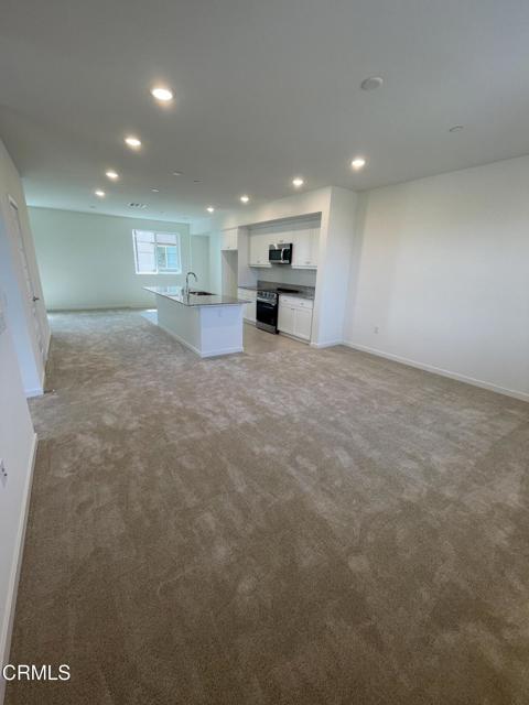 Detail Gallery Image 6 of 20 For 560 via San Felipe, Camarillo,  CA 93012 - 3 Beds | 2/2 Baths
