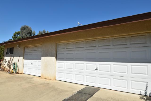 10703 Oak Creek Drive, Lakeside CA: https://media.crmls.org/mediaz/d1382f16-df20-47df-8f04-42a6a19b55de.jpg