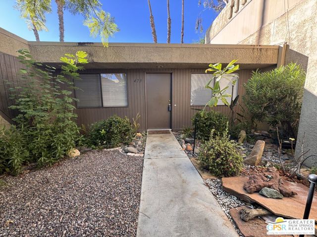 473 E Bradshaw Lane #10, Palm Springs, CA 92262