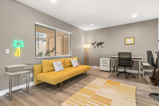 2002 Southridge Drive, Palm Springs, CA 92264