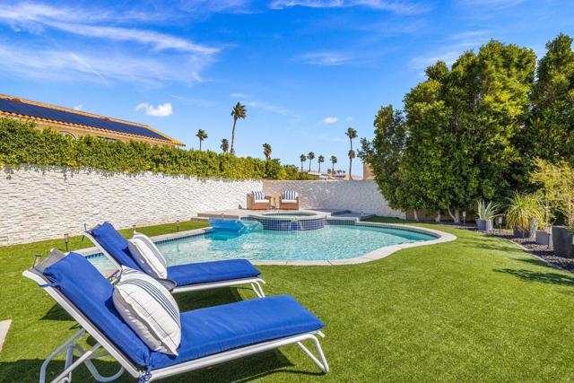 68716 Avenida Diosa, Cathedral City CA: https://media.crmls.org/mediaz/d13b0667-eace-4364-8ba9-2f8971e9cf6a.jpg