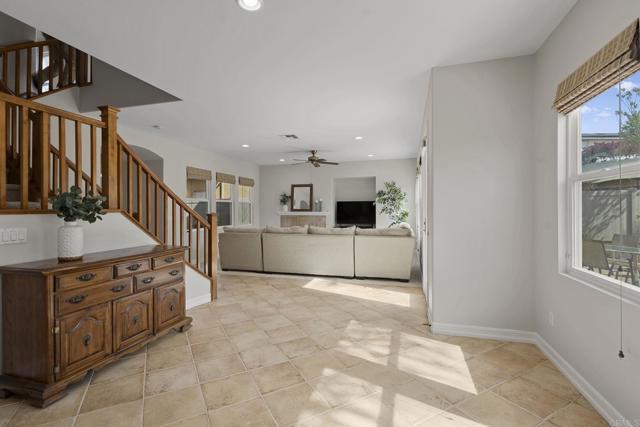 Detail Gallery Image 23 of 44 For 371 Plaza Toluca, Chula Vista,  CA 91914 - 5 Beds | 4 Baths