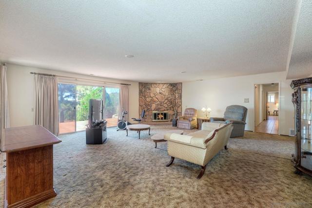 25861 E Old Julian Hwy, Ramona CA: https://media.crmls.org/mediaz/d13c47dd-68a1-45e6-a298-e669b19c2a0a.jpg