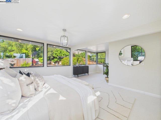 4418 Virginia Ave, Oakland CA: https://media.crmls.org/mediaz/d13c5667-c87d-4161-838b-c52ba2f23cd1.jpg