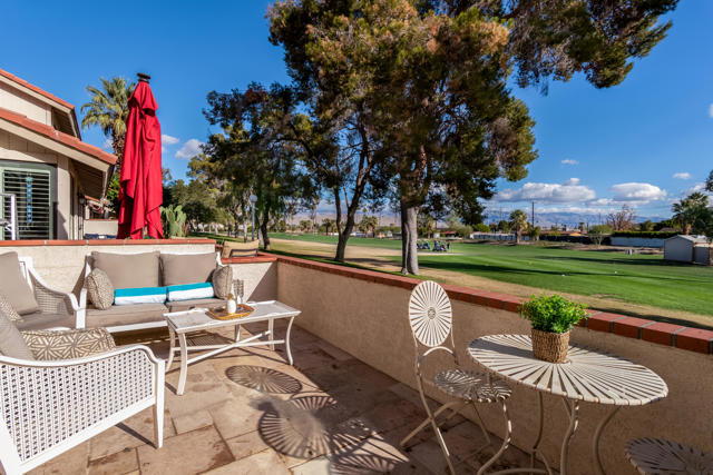 6175 Montecito Drive, Palm Springs CA: https://media.crmls.org/mediaz/d13d0ed2-f4fd-4022-bcd9-95c87e2125e3.jpg