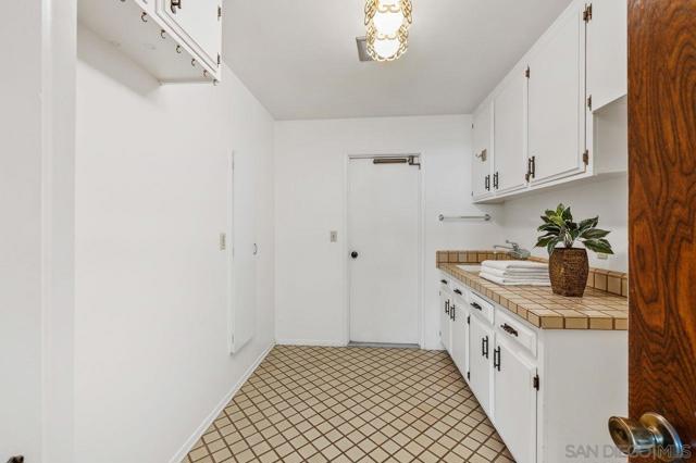 5504 Rutgers Road, La Jolla CA: https://media.crmls.org/mediaz/d13f8bd8-9713-4d72-a59c-6ecf3af7db10.jpg