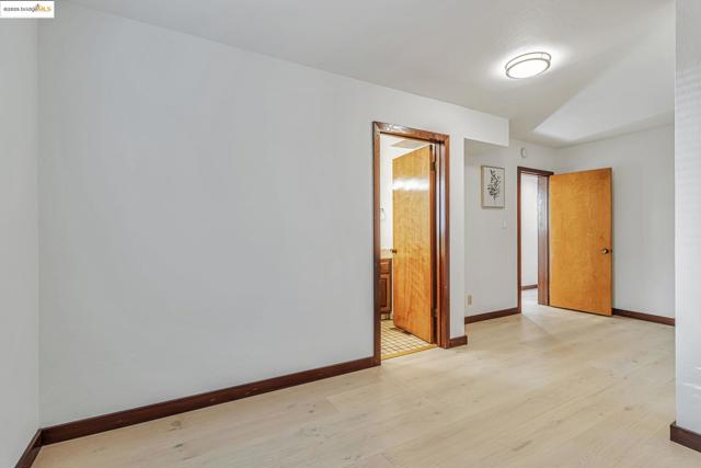 1518 MADERA CT, El Cerrito CA: https://media.crmls.org/mediaz/d13f9424-84f3-428f-a3c4-f8eacd5cde2c.jpg