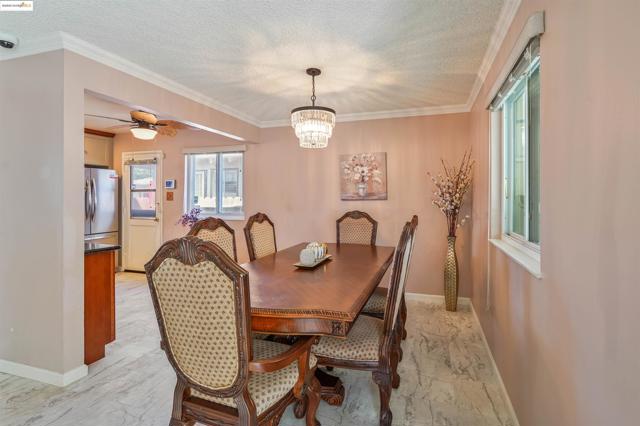 836 Stella St, Vallejo CA: https://media.crmls.org/mediaz/d13fd90d-4f17-4c4d-b516-9d6ca5b08807.jpg