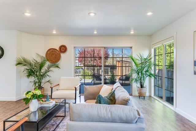 2360 Melanie Place, Santa Cruz CA: https://media.crmls.org/mediaz/d140deeb-08fe-40f1-af0b-ac99a4a16077.jpg