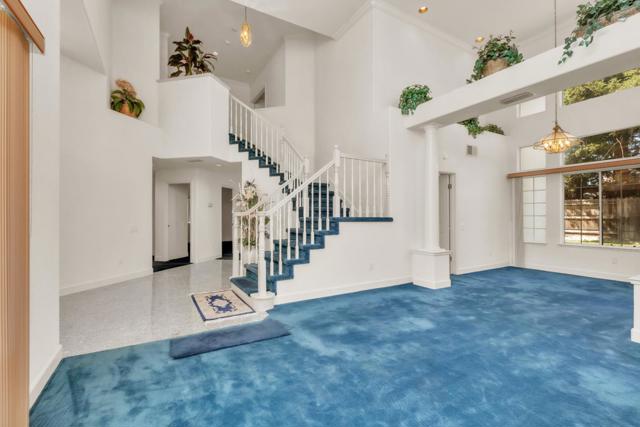 9440 Medstead Way, Elk Grove CA: https://media.crmls.org/mediaz/d14116ce-1bc3-49a6-92ef-9052ae6d1365.jpg