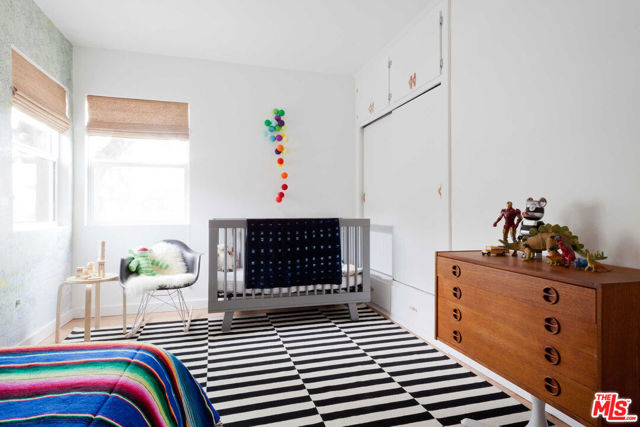 3118 21ST Street, Santa Monica CA: https://media.crmls.org/mediaz/d1418f93-685f-48a0-8cde-1289567051e1.jpg