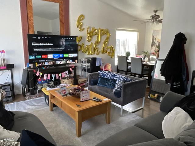 Detail Gallery Image 13 of 28 For 5117 Jefferson Sq, Oxnard,  CA 93033 - 2 Beds | 1 Baths