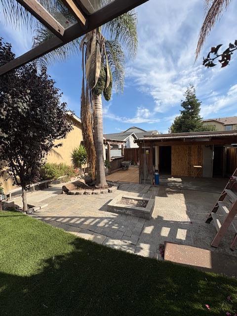 930 Bonnie View Drive, Hollister CA: https://media.crmls.org/mediaz/d142e60f-e468-4a6e-bec6-7ffade1c6420.jpg