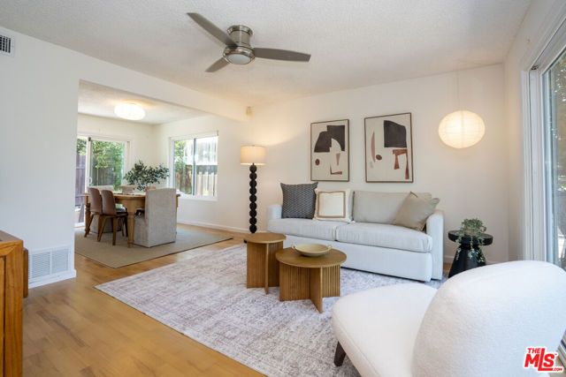 353 Mavis Drive, Los Angeles CA: https://media.crmls.org/mediaz/d144494d-b537-4956-85ba-5f8a7f0723dd.jpg