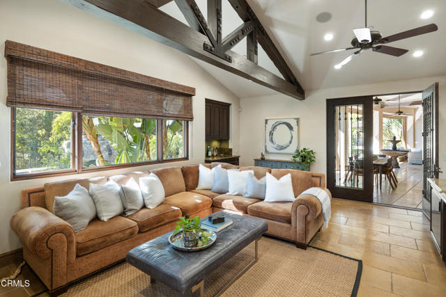 Detail Gallery Image 9 of 72 For 5065 Indianola Way, La Canada Flintridge,  CA 91011 - 5 Beds | 5/2 Baths