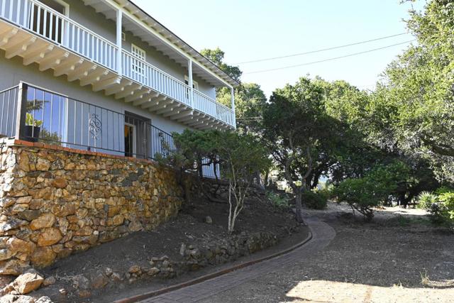 1920 Oak Knoll Drive, Belmont CA: https://media.crmls.org/mediaz/d145edb7-8c4b-463e-ae33-7760756d16be.jpg