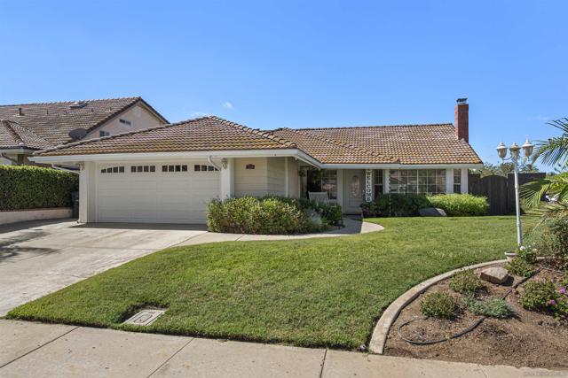 2208 Runabout Place, El Cajon CA: https://media.crmls.org/mediaz/d1461bf2-9345-4e51-8aa7-433969dc3756.jpg