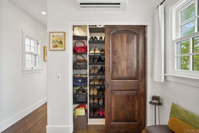 308 Sunset Drive, Encinitas CA: https://media.crmls.org/mediaz/d1466a32-b4a6-42c3-8a32-1d43e1de1bb3.jpg