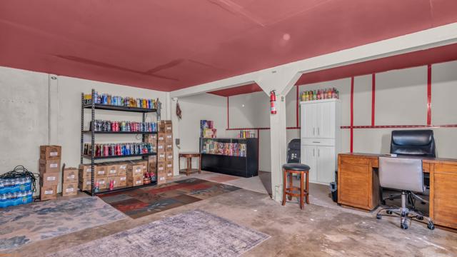 87329 Main St Street, Thermal CA: https://media.crmls.org/mediaz/d146783e-38cb-443a-a2c1-b2cf62f45f9f.jpg