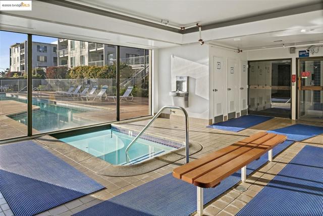 7 Commodore DR, Emeryville CA: https://media.crmls.org/mediaz/d146b9be-a788-4a04-a94d-0832aa9623e7.jpg