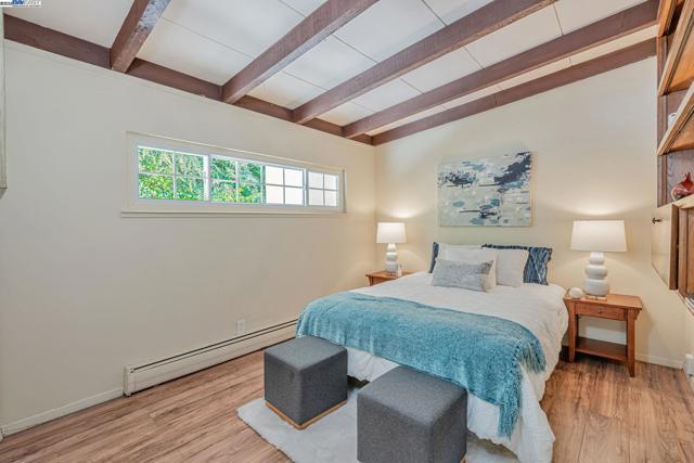 3950 Pinole Valley Rd, Pinole CA: https://media.crmls.org/mediaz/d1477b1c-944f-4a05-86e8-30d5bd14fc72.jpg