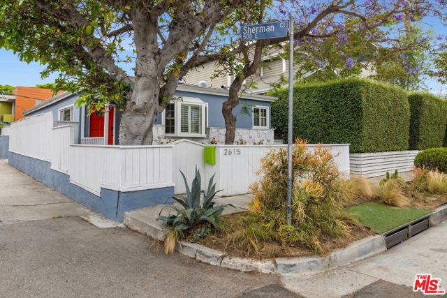 3 Bed Home for Sale in Venice, California