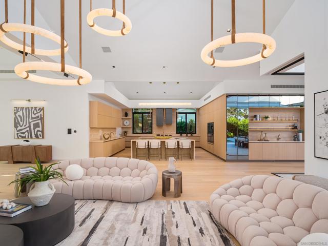 6283 La Jolla Scenic Drive S, San Diego CA: https://media.crmls.org/mediaz/d1494de8-65c3-450a-beb5-c143c9859786.jpg