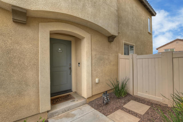 1431 Allium Court, Beaumont CA: https://media.crmls.org/mediaz/d149d53f-9e28-4e9e-b955-ce6e920046dc.jpg