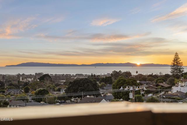 Detail Gallery Image 6 of 79 For 4149 Foothill Rd, Ventura,  CA 93003 - 4 Beds | 3 Baths