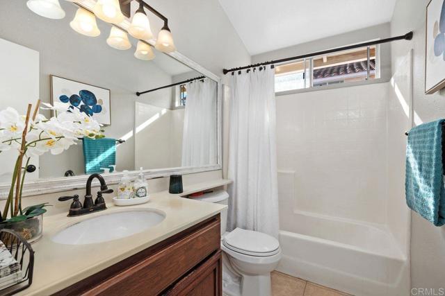 Detail Gallery Image 25 of 35 For 1745 Crystal Ridge Way, Vista,  CA 92081 - 2 Beds | 2 Baths