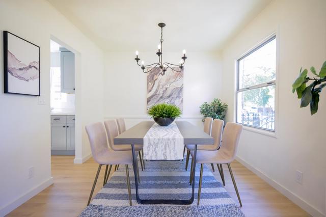 1064 15th Avenue, Redwood City CA: https://media.crmls.org/mediaz/d14aabd2-c825-4cfe-b93b-83818cf1225c.jpg