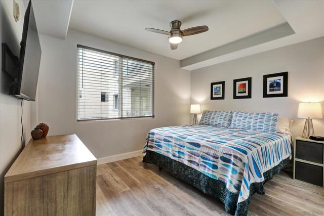 1601 India St, San Diego CA: https://media.crmls.org/mediaz/d14b228f-ed4e-4f52-9d56-09bb482a14d0.jpg