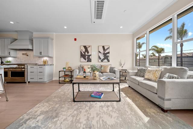 812 N Cleveland Street, Oceanside CA: https://media.crmls.org/mediaz/d14b2ae9-5026-497b-9d55-521655936ce1.jpg