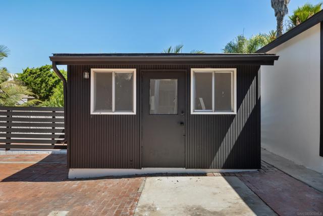 3736 38 Louisiana St, San Diego CA: https://media.crmls.org/mediaz/d14b4036-084d-4b58-83d9-2f31e19a35d8.jpg