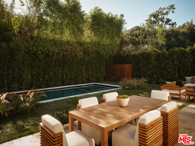 5 Bed Home for Sale in Los Angeles, California