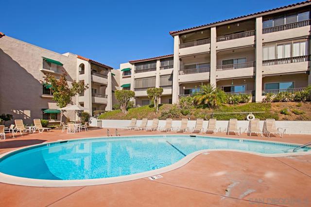 2530 Clairemont Dr, San Diego CA: https://media.crmls.org/mediaz/d14c262c-182e-4b22-acda-cff0e93f1448.jpg