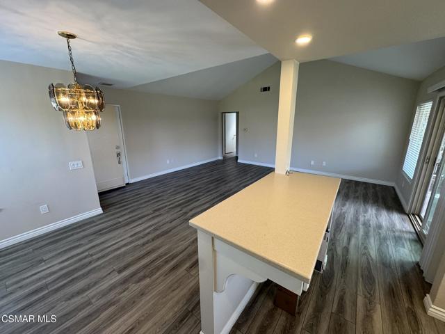 38114 Village 38, Camarillo CA: https://media.crmls.org/mediaz/d14c9d4c-5d7e-47ca-b199-737b4816cc9e.jpg