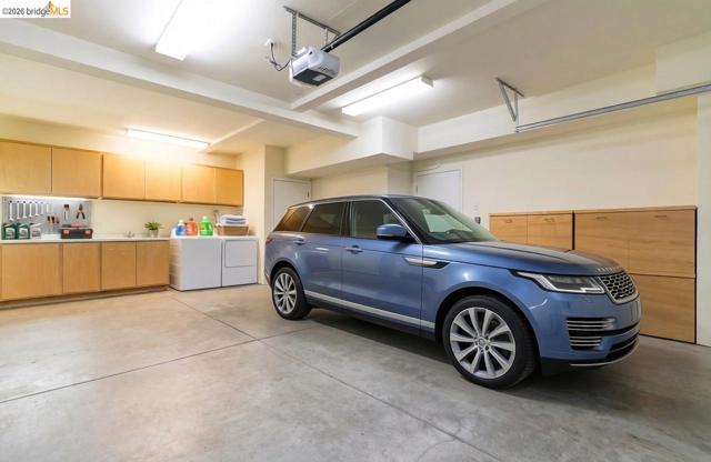 1881 Grand View Drive, Oakland CA: https://media.crmls.org/mediaz/d14d5d7d-e026-4a8e-9095-d2b06819dea1.jpg