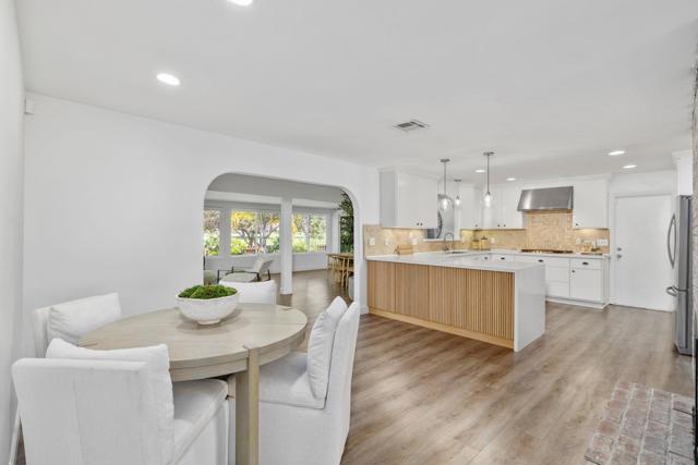 17268 Bernardo Oaks Dr, San Diego CA: https://media.crmls.org/mediaz/d14d8c12-f60c-408f-888b-fea55f20fadc.jpg