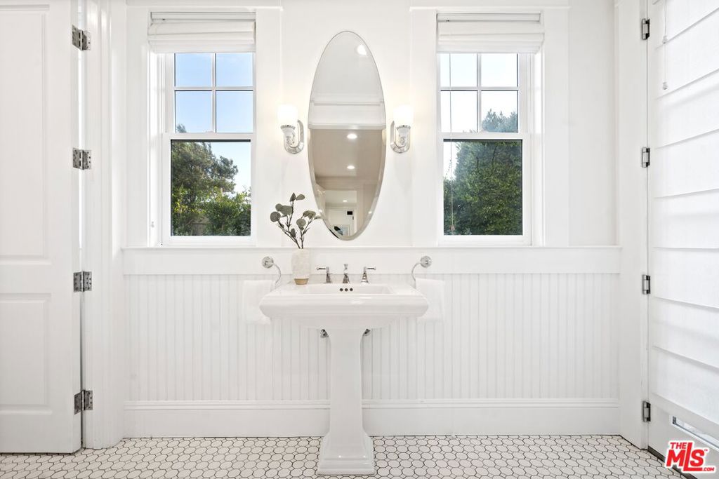 MLS #26977657 image #64