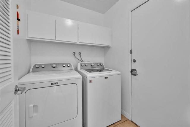 737 N Madrid Circle, Palm Springs, CA 92262