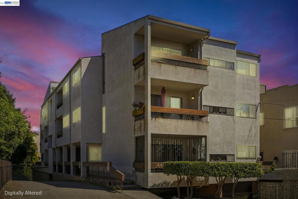 444 Merritt Ave #202