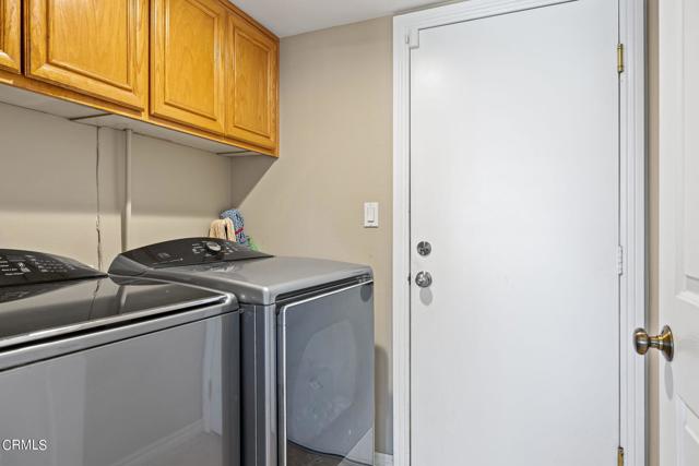 2561 Upper Bay Drive, Oxnard CA: https://media.crmls.org/mediaz/d14fd387-5562-4cfb-a11c-1f98e6e3be46.jpg