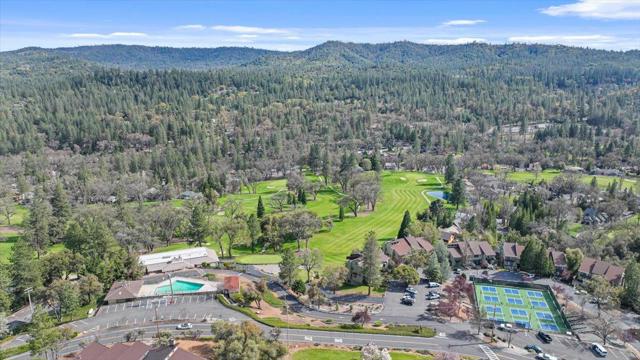 20944 Woodside Way, Groveland CA: https://media.crmls.org/mediaz/d14fee4e-fbf5-42f1-b4f9-60df48d2ee74.jpg