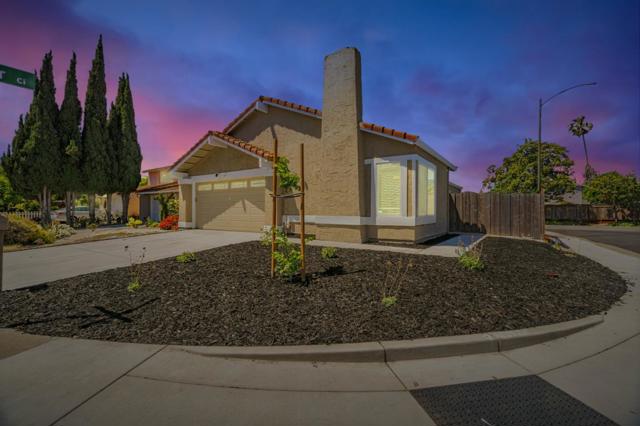 3915 Jerabek Court, San Jose CA: https://media.crmls.org/mediaz/d1509746-d0fe-431e-90a4-d8fb77fadb93.jpg