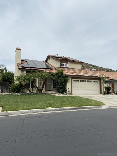10320 Plaza Paseo Dr., Lakeside CA: https://media.crmls.org/mediaz/d151a7be-c823-496d-8896-1ef4e6ad279a.jpg