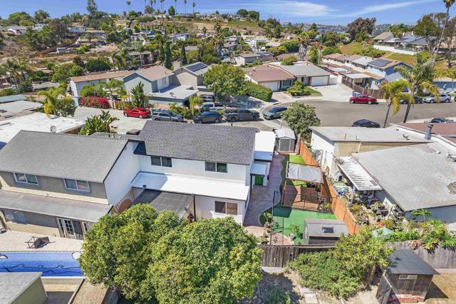 4091 Galbar Street, Oceanside CA: https://media.crmls.org/mediaz/d152085c-8347-4b9a-b330-8f89befbc59f.jpg