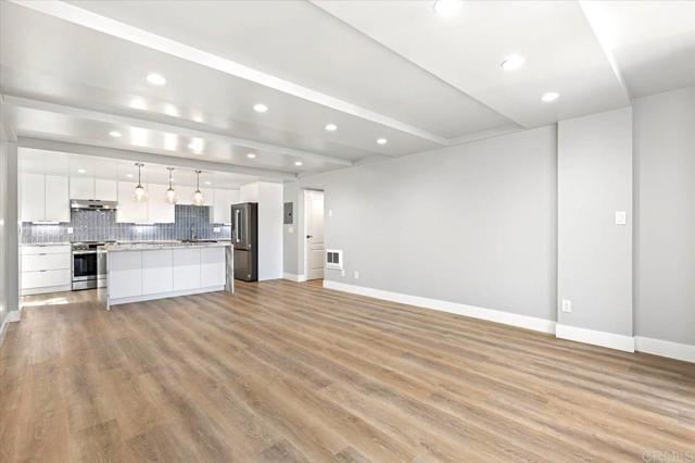 Detail Gallery Image 21 of 27 For 1250 Cave St #3,  La Jolla,  CA 92037 - 2 Beds | 2 Baths